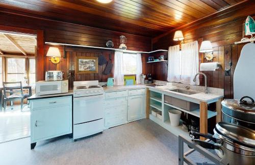 Oak Bluffs House | The Pinkletink