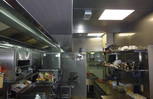 Westende Hotel | The Piper's Pub