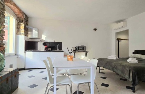 Riomaggiore Apartment | The pirate's cove- Bluchalet