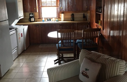 Kitty Hawk House | The Pirates' 2 Bedroom Cottage by RedAwning