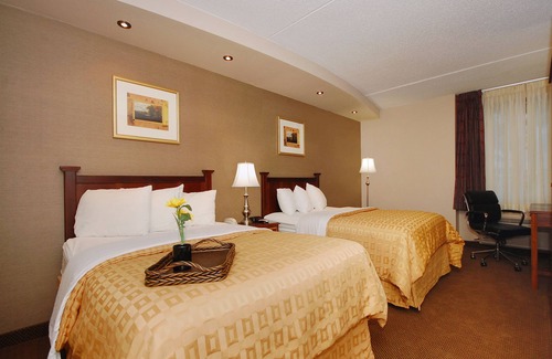 Hagerstown Hotel | The Plaza Inn & Suites