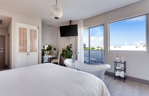City Center Hotel | The Plymouth South Beach