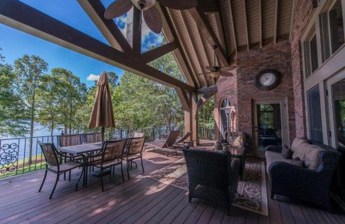 Lake Oconee House | The Pointe