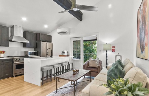 Tuscaloosa Condo | The Polly Luxury Condos Blocks from Stadium | Walk Downtown