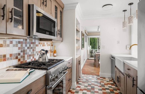 Toro Canyon Apartment | The Polo Lounge By The Sea 3BD w Large Patio