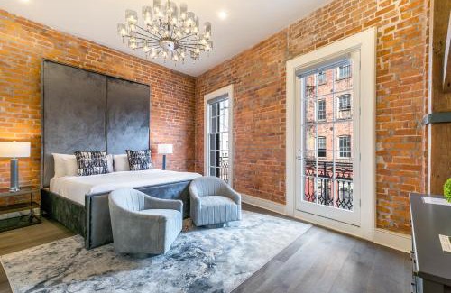 Central Business District Apartment | The Pontchartrain