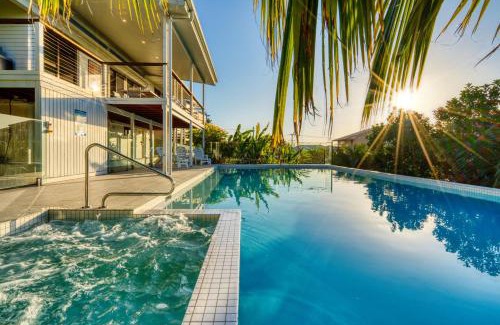 Coolum Beach House | The Pool House