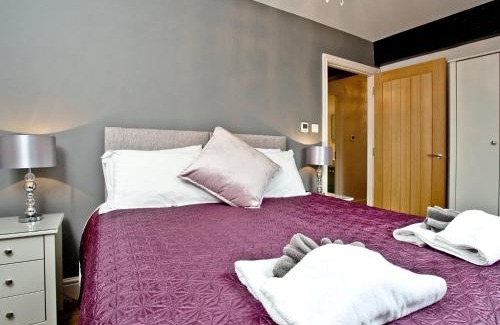 Stalbridge House | The Pool House