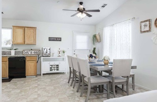 Armona House | The Poppy House 4bd near NAS