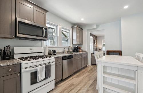 Hampton Apartment | The Porch Ocean Views Newly Renovated