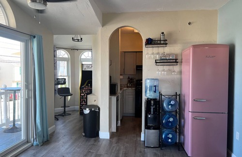 Hampton Condo | The Posh Plum - Fun and Easy Beach Vacation - In the Heart of it All