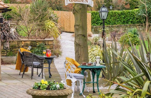 Holestone Moor Cottage | The Potting Shed at Tansley