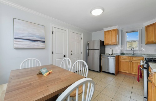 Eagle Hill Apartment | The Princeton Boston - Luxurious Apartment - New - Near Downtown Boston, Airport