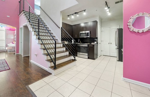 Dunwoody Apartment | The Prissy Experience Content Loft