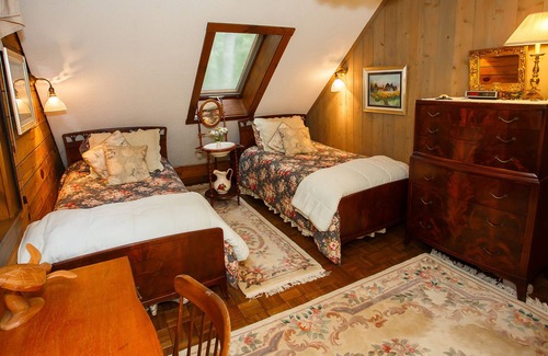 Morrisville Cabin | The Private Fairytale Cabin of Your Dreams in Stowe! Featured in VRTravel!