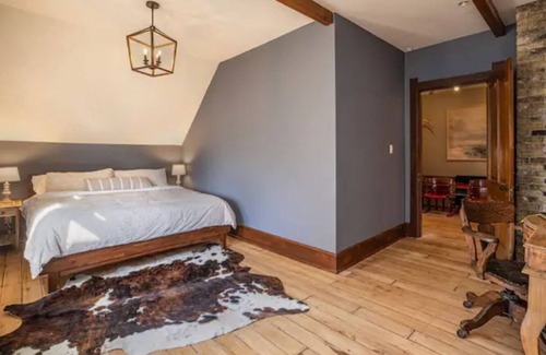 Lower East Side House | The Prospect Loft - Great for groups