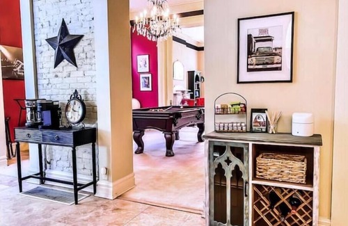 Downtown St. Louis House | The PS House: Hot Tub, Pool Table, Walk Score 93, Historic home w modern updates