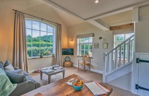 Steyning House | The Pump House At Wiston Estate