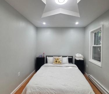 Almont Apartment | The Queens Nest