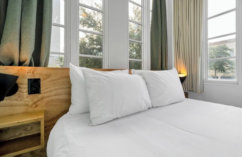 Faubourg Lafayette Hotel | The Quisby Hotel