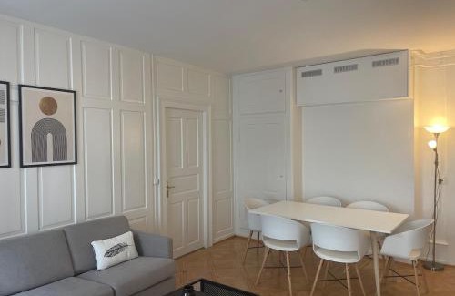 Schaffhausen Apartment | The R Apartment Munot - Old Town