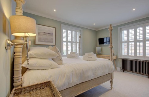 Burnham Market Hotel | The Railway Hotel by Barefoot Retreats