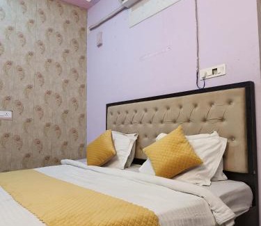 Varanasi House | The Rainbow Residency guest house