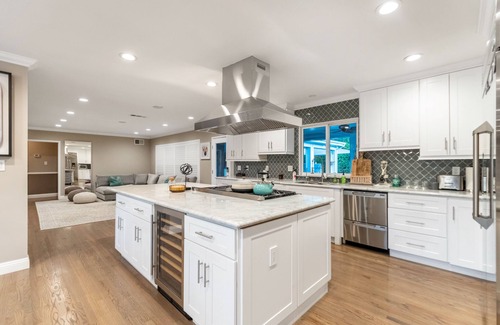 North Hills House | The Rayen Private Acre Oasis in The Valley!