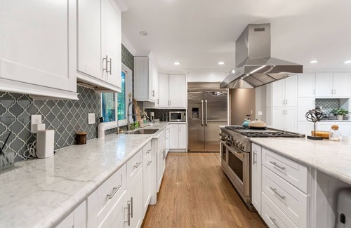 North Hills House | The Rayen Private Acre Oasis in The Valley!