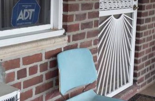 Canarsie Apartment | The Real B&B Home Brooklyn