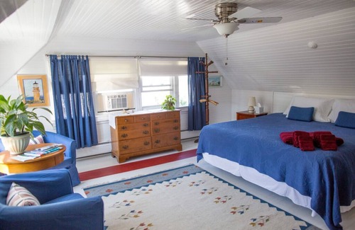 Lee Bed & Breakfast | The Red Door B&B