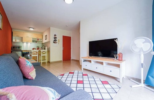 Chessy Apartment | THE RED HOME 10MN DISNEY PARKING PRIVEE.