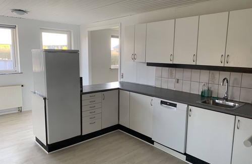 Rodbyhavn Villa | The RED House, Rødbyhavn. 3BR, Fast Fibernet, Only 5 mins from Femren Project.