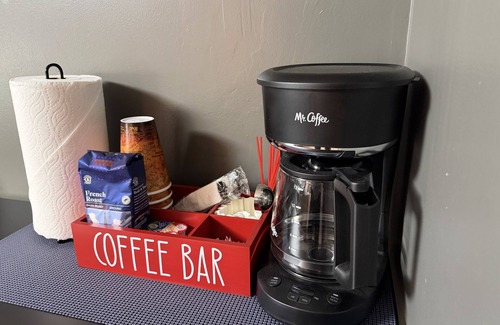 Wilton Manors House | The Red Room at Den of Sin – Wilton Manors FL