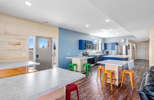 Hayward House | The Red Walleye: A Big Home on Big Fish Golf Course - Sleeps 22!