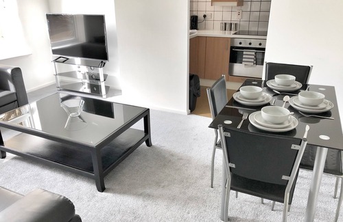 Bromley North Apartment | The Relaxing Elizabeth House