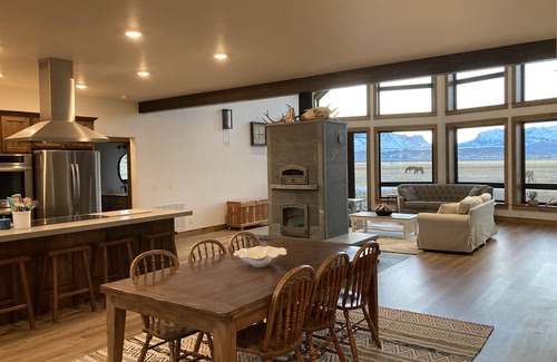 Cody House | The Rendezvous - Mountain views surrounded by fields