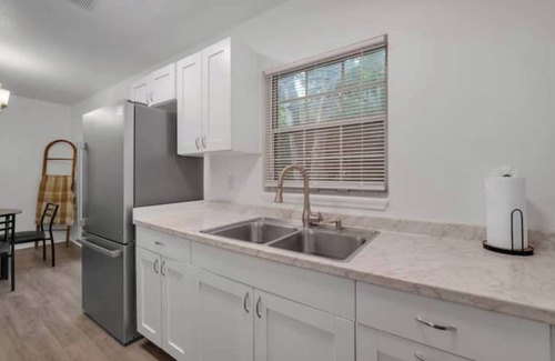Chapel Ridge House | The Renegade - Renovated 3 Bedroom