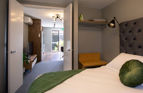 Fitzroy Apartment | The Residence Apartment 9 50 Sky