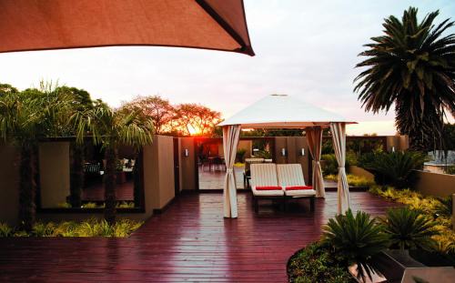 Houghton Estate House | The Residence