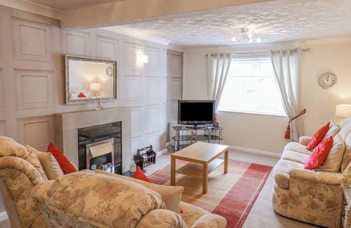 Loftus House | THE RETREAT, pet friendly, with a garden in Loftus