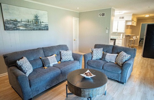 Whitehaven House | The Retreat ~ 5 Mins to Graceland!