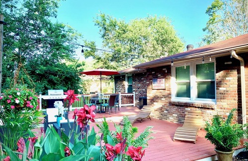 Nashville House | The Retreat At Opry Hills- Sleeps 8 - 3 Bedroom - 2 bathrooms