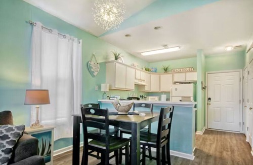 Carolina Forest Condo | The Retreat at the Fairway at River Oaks: Beach, Pool, Hot Tub, Broadway, Golf
