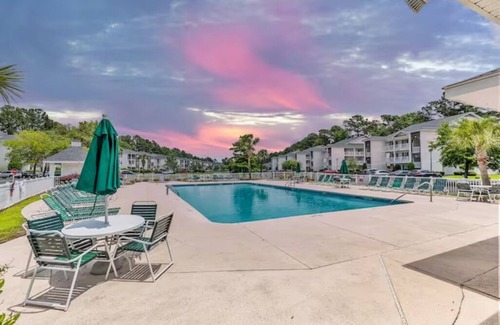 Carolina Forest Condo | The Retreat at the Fairway at River Oaks: Beach, Pool, Hot Tub, Broadway, Golf