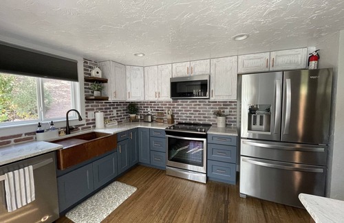 West Colorado Springs House | The Retreat at Laurel *Walking Distance to Garden of the Gods*