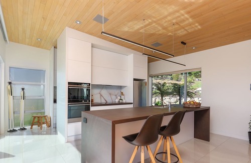 Hope House | The Retreat - Exceptional Hillside Getaway in the Nelson Countryside