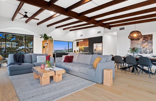 Booroobin Apartment | The Ridge at Maleny - The Executive Residence