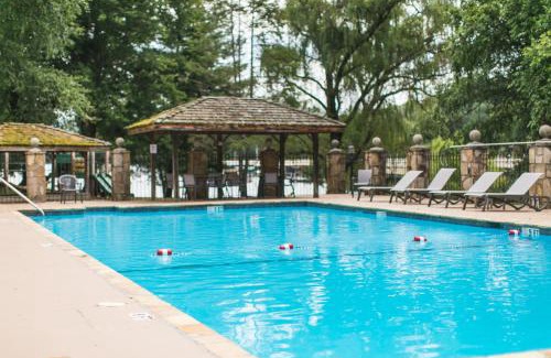 Hiawassee Hotel | The Ridges Resort on Lake Chatuge