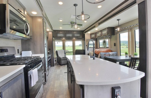 Decatur RV Rental | The Ridgeview Retreat